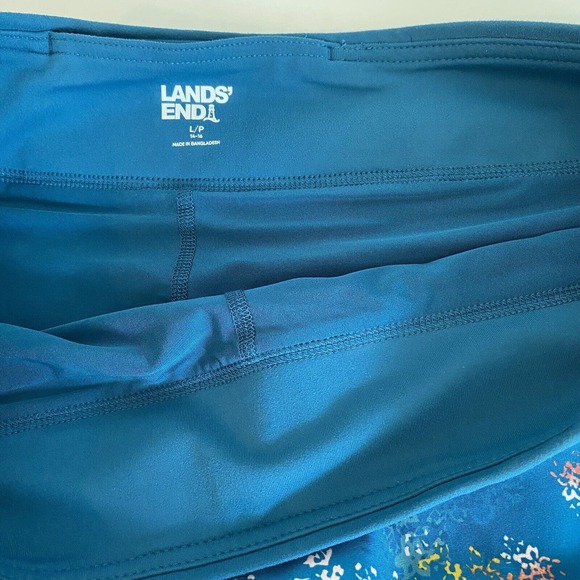 Lands End Women's Size L/P 14-16 High Rise Everyday Active Shorts 7” inseam - Picture 5 of 5